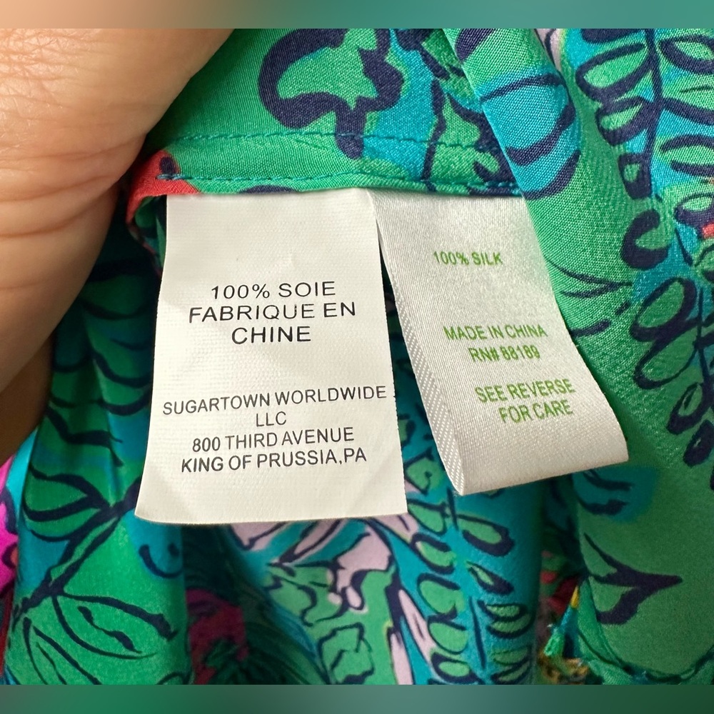 Gorgeous Lilly Pulitzer Elsa Silk Blouse Size M - Picture 4 of 5